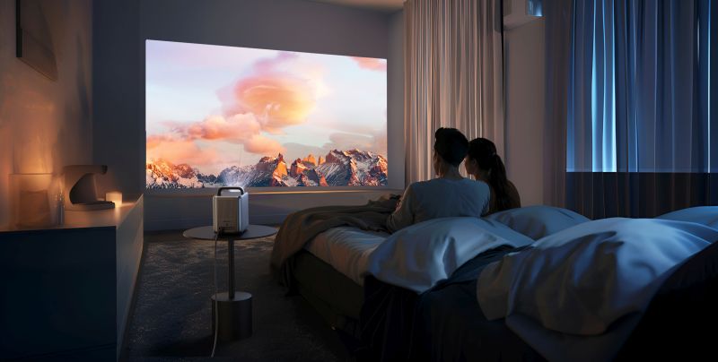 Anker Nebula Cosmos 4K SE lifestyle1